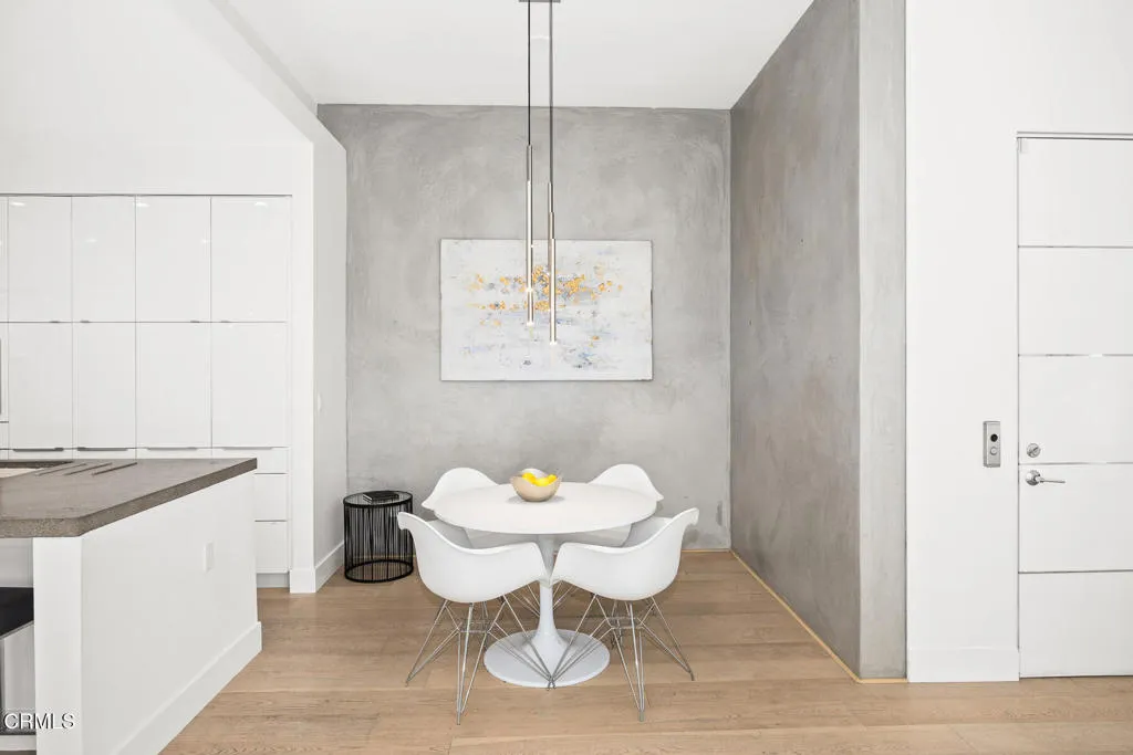 2336 Hidalgo Avenue, Los Angeles, California 90039 home-pic-24